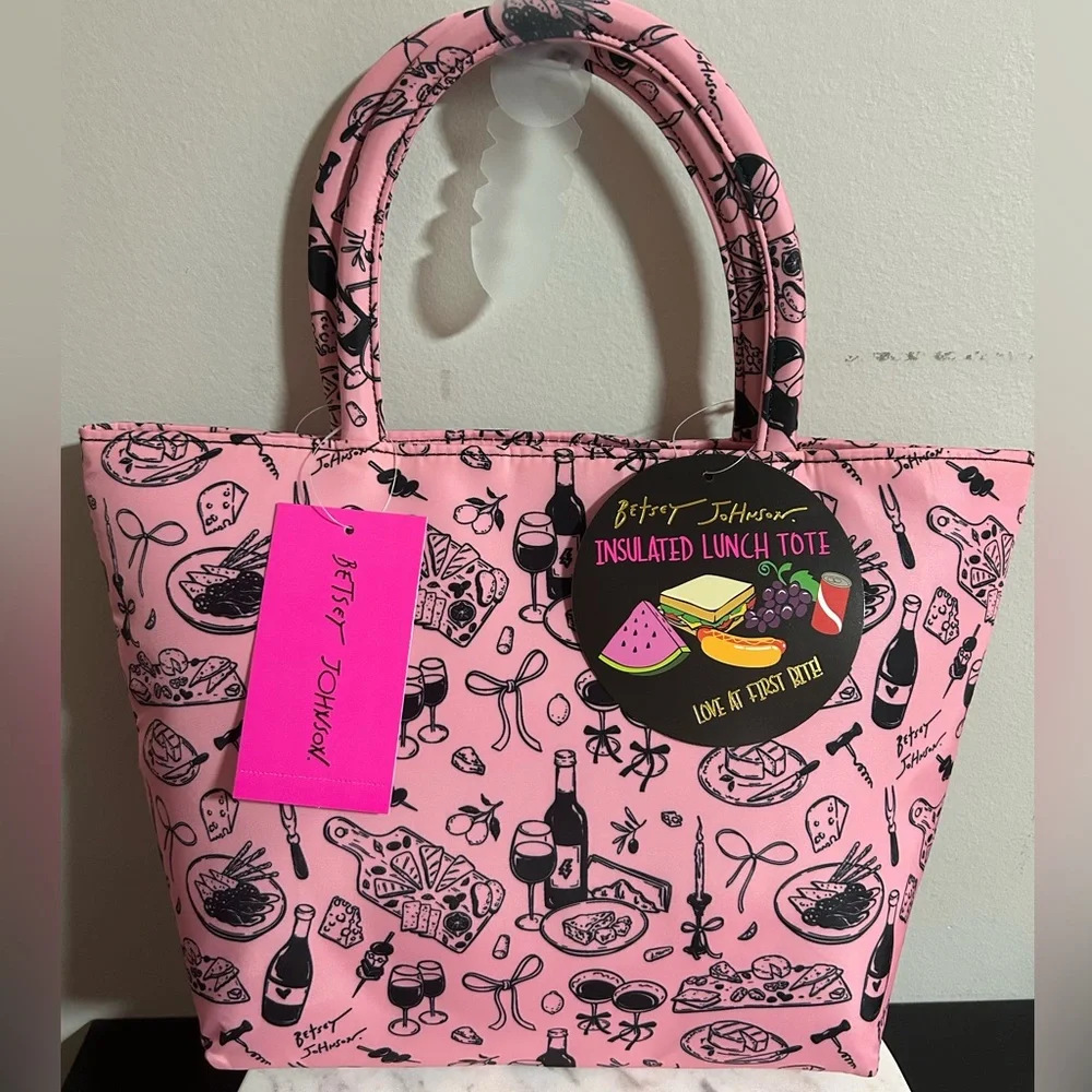 Betsey Johnson Insulted Lunch Tote NWT - Picture 2 of 5
